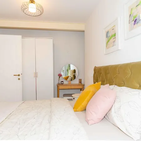 Apartment Secret Steps *
