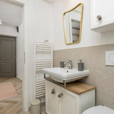 Apartment Secret Steps